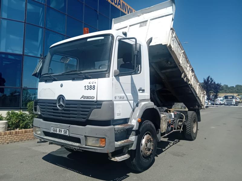 Camion Mercedes Atego 1823 Benne Bi-benne
