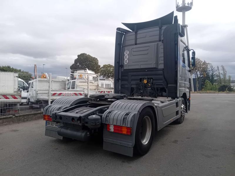Tracteur Mercedes Actros 1844
