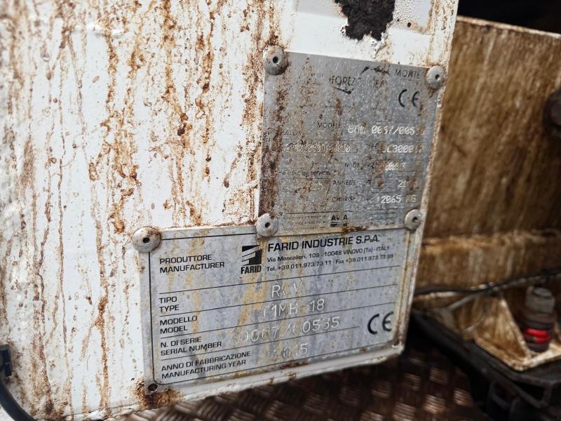 Engin de voirie Scania P 320 Camion benne à ordures ménagères