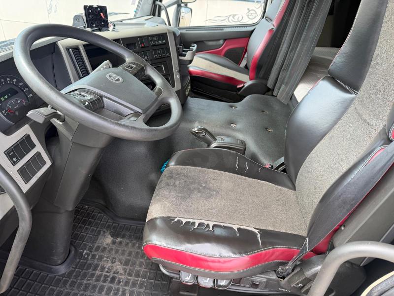 Tracteur Volvo FM 460