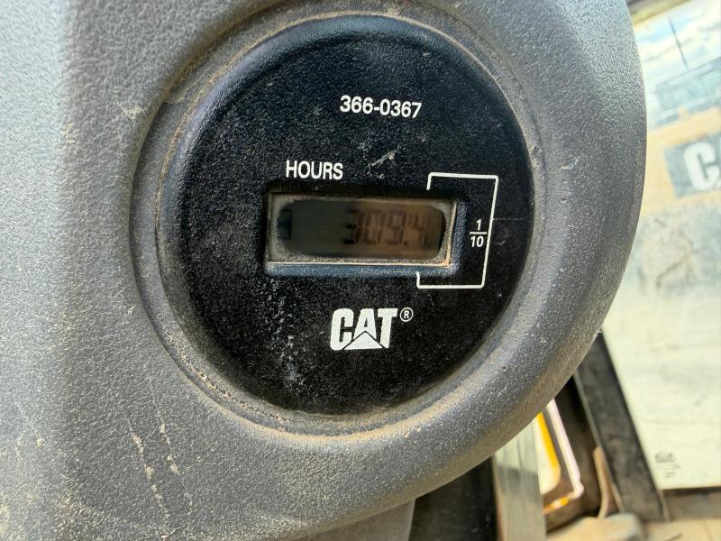 Compacteur Caterpillar CS 423 E Compacteur à main Rouleau vibrant