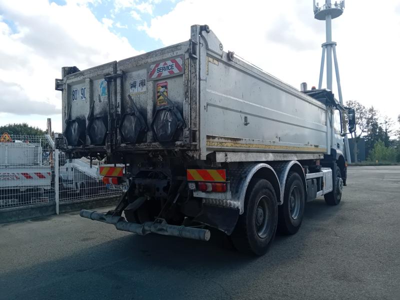 Camion Mercedes Arocs 2636 Benne Bi-benne