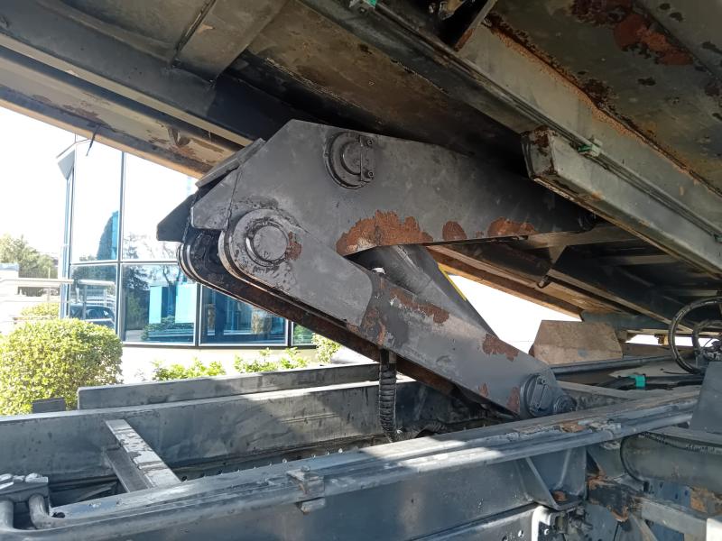 Camion Mercedes Axor 1836 Benne Benne arrière