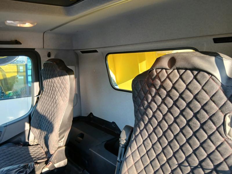 Camion Mercedes Arocs 4151 Benne Benne arrière