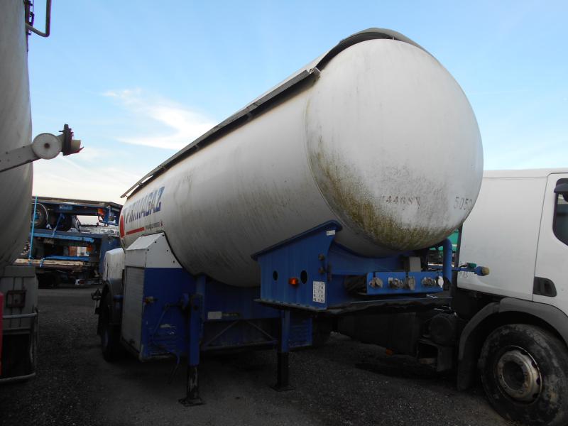 Semi-remorque BARNEOUD GAZ Citerne À gaz