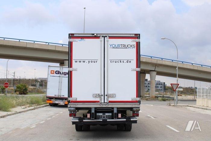 Camión Iveco Eurocargo ML 140 E 18