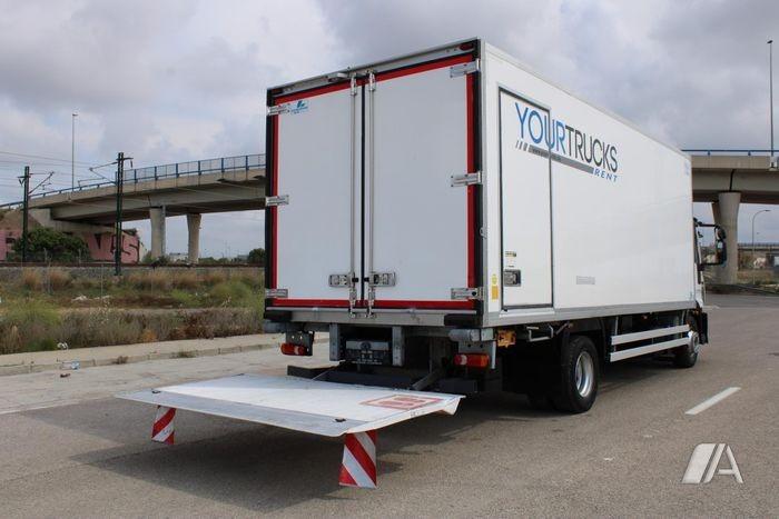 Ciężarówka Iveco Eurocargo ML 140 E 18