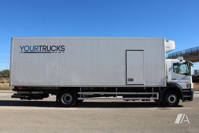 Truck Mercedes Axor 1833