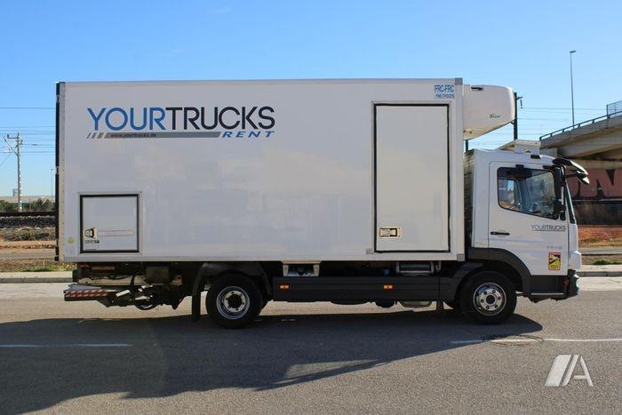 Truck Mercedes Atego 1018