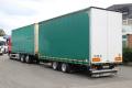 vrachtwagen met aanhanger DAF XF460