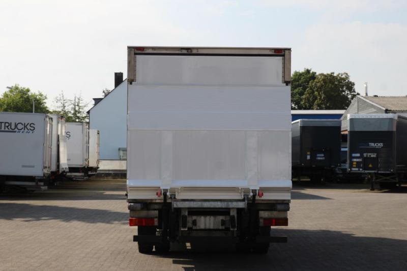 Truck Mercedes Atego