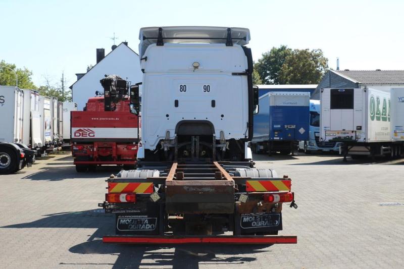 LKW Mercedes Actros