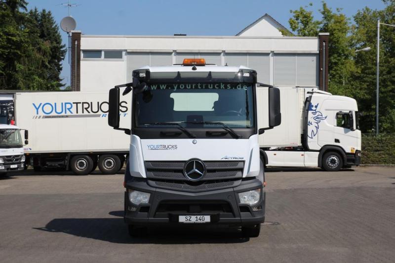 Sattelzugmaschine Mercedes Actros