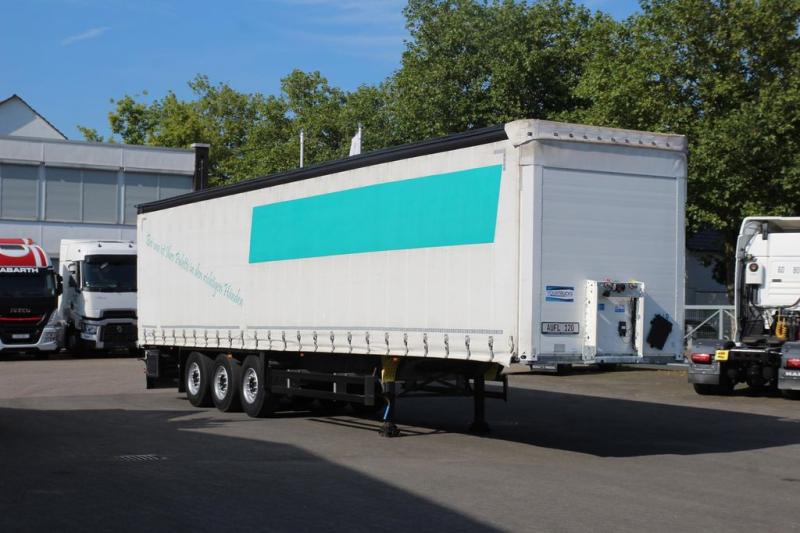 Semi-trailer Schmitz Cargobull Plane / Edscha / Liftachse / Speedcurtain / XL