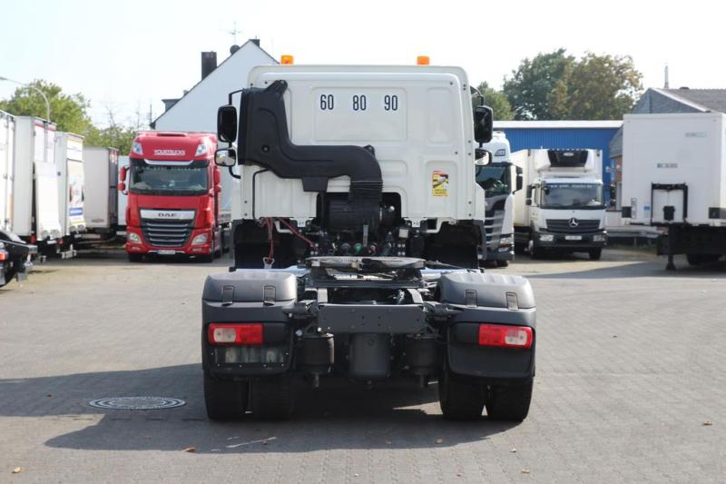 Sattelzugmaschine DAF CF