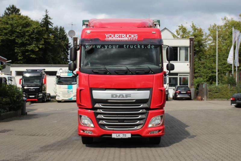 Camión DAF XF460