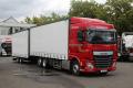 vrachtwagen met aanhanger DAF XF460