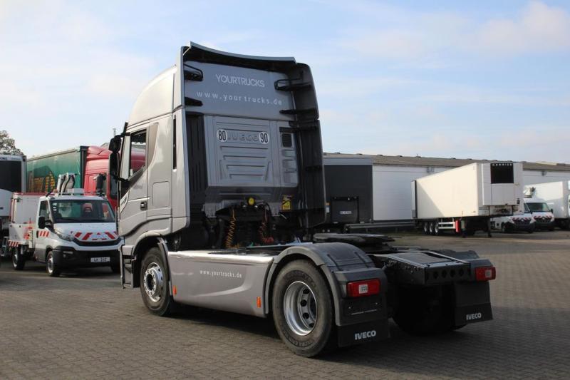 Trattore Iveco 480XP Retarder /Standklima /Kühlbox /VIN: C359