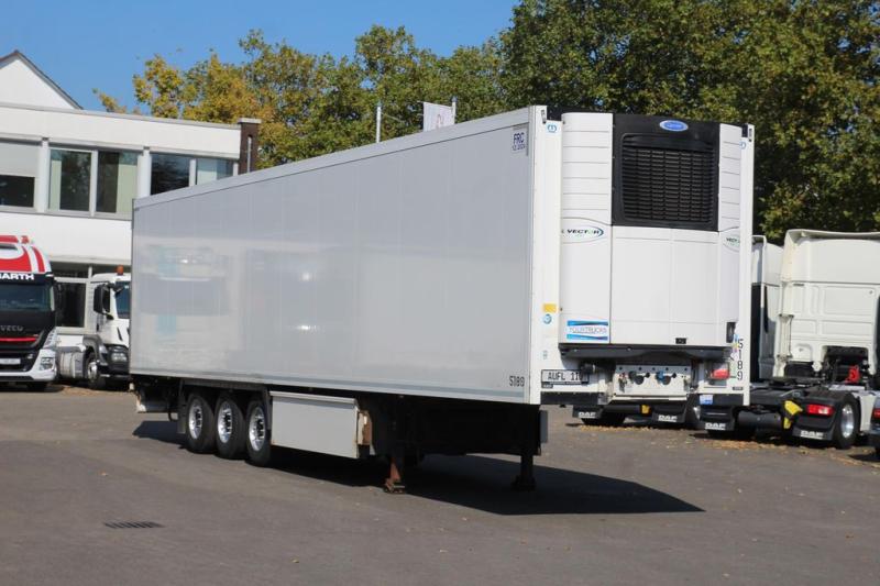 Semi-trailer Krone CV 1550 /Strom /Doppelstock /Liftachse /2.233h!