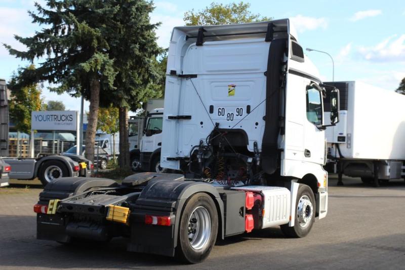 Ciągnik siodłowy Mercedes Actros