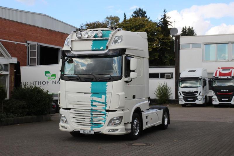 Cabeza tractora DAF XF