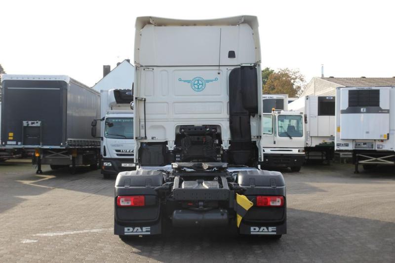 Cabeza tractora DAF XF