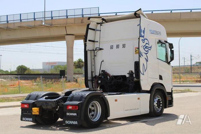 Cabeza tractora Scania R 450