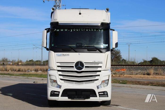 Ciężarówka Mercedes Actros 2545