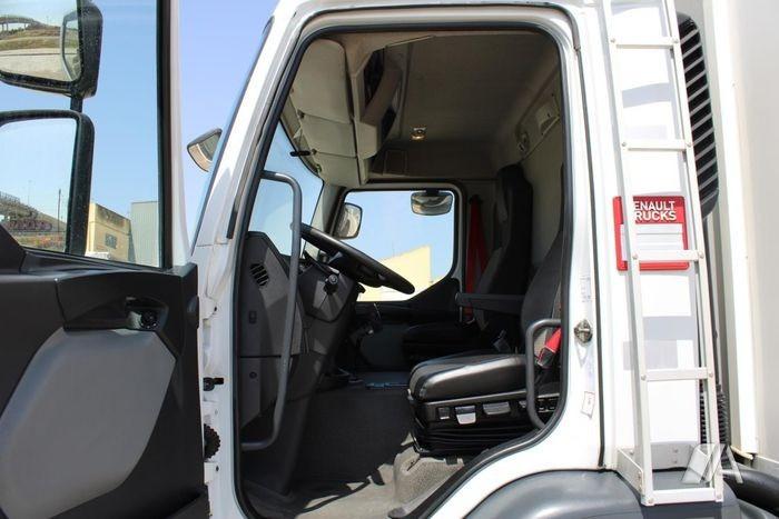 Truck Renault Gamme D