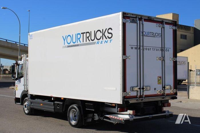 Truck Mercedes Atego 1018