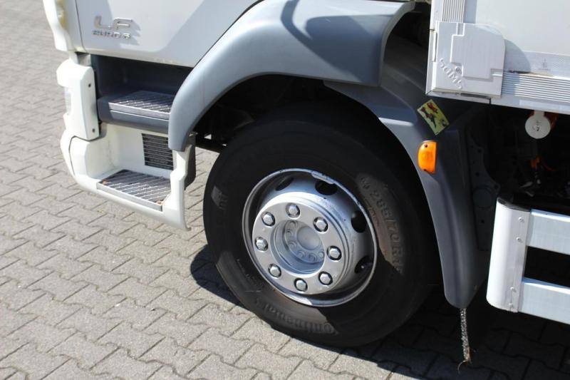 Camion DAF LF
