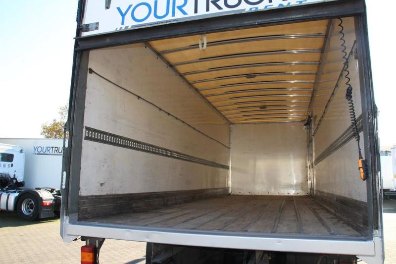 vrachtwagen Renault D 280E6 Wide/Koffer/LBW