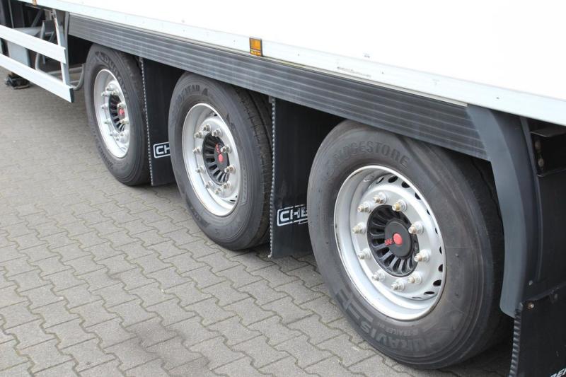Semi-reboque Chereau Thermo King SLXe 300 /Strom /Rolltor /FRC 2025