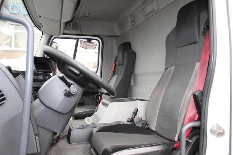 vrachtwagen Renault D Wide E6/ CS 1150Mt/ Bi-Temp./Tür+LBW/TW/Strom