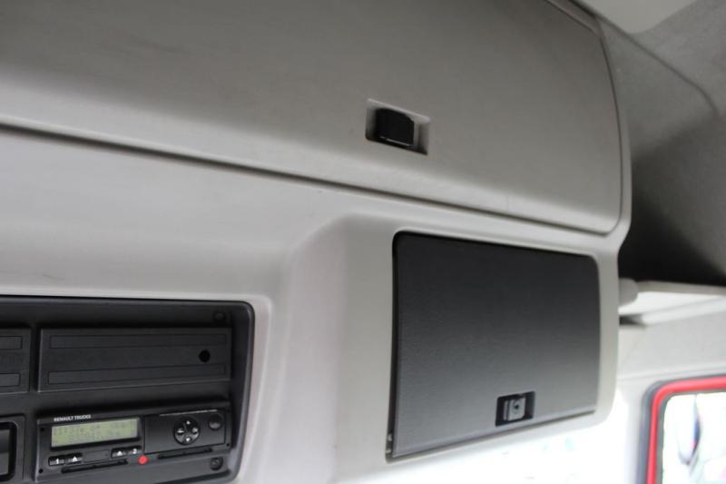 Trekker Renault Premium