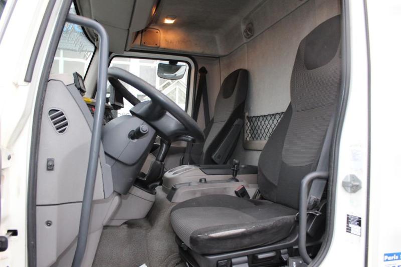 vrachtwagen DAF LF