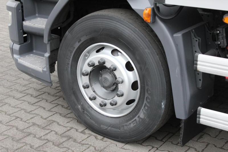 vrachtwagen DAF LF