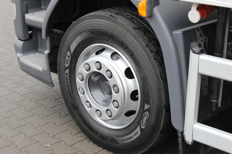 vrachtwagen DAF 1000