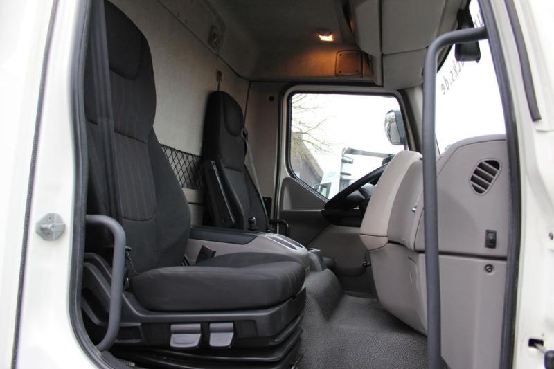 vrachtwagen DAF 1000