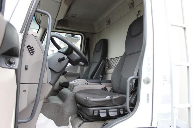 vrachtwagen DAF 1000