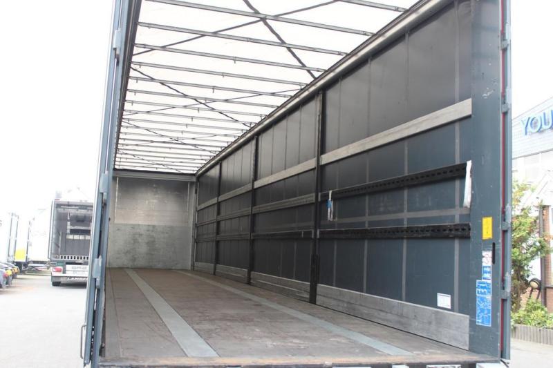 Semi-trailer Kögel Standard-Plane / Palettenkasten / Edscha / BPW