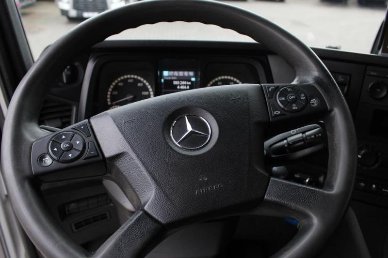Truck Mercedes Antos