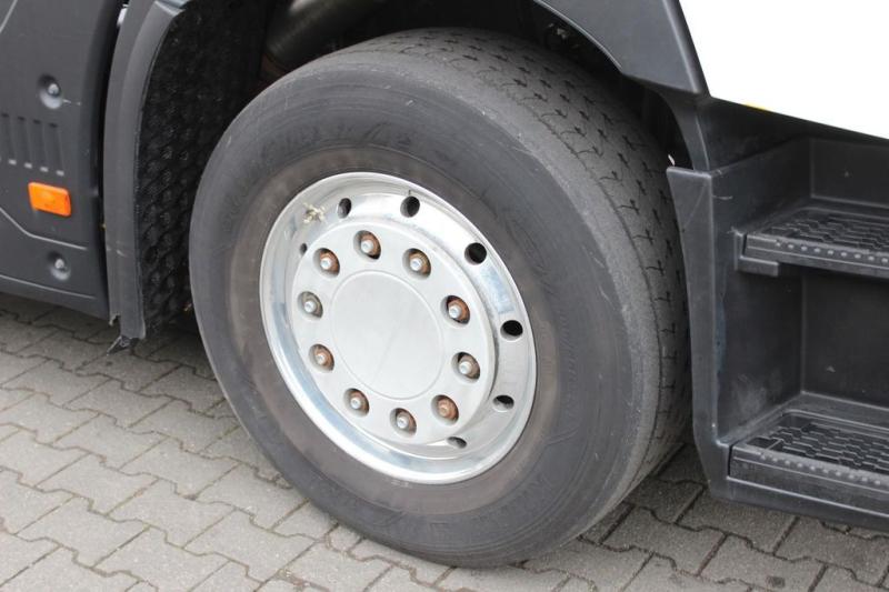 Tractor Renault T 520 E6 High Sleeper/Retarder/ 2Tanks/ Kühlbox