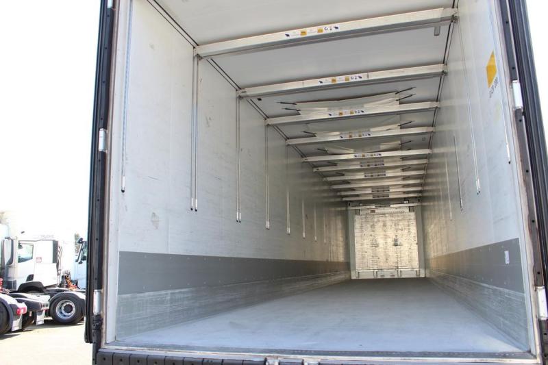 Sattelzug/Sattelauflieger Schmitz Cargobull Carrier Vector 1350 Blumen/Doppelstock/Aluboden