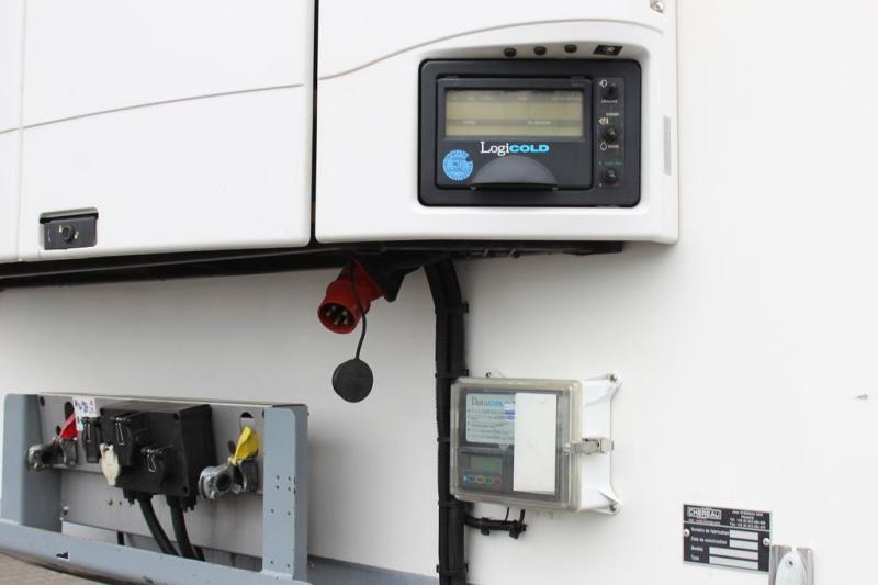 Sattelzug/Sattelauflieger Chereau CV 1550/Strom/2,65h/TW/SAF/Palletenkasten/FRC