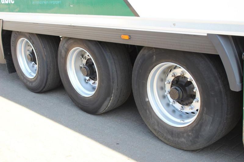Semi-trailer Lamberet Thermo King SLXe 200 /Aluboden /Palletenkasten
