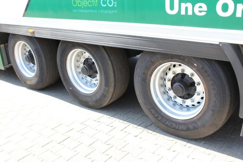 Semi-trailer Lamberet Thermo King SLXe 200 /Aluboden /Palletenkasten