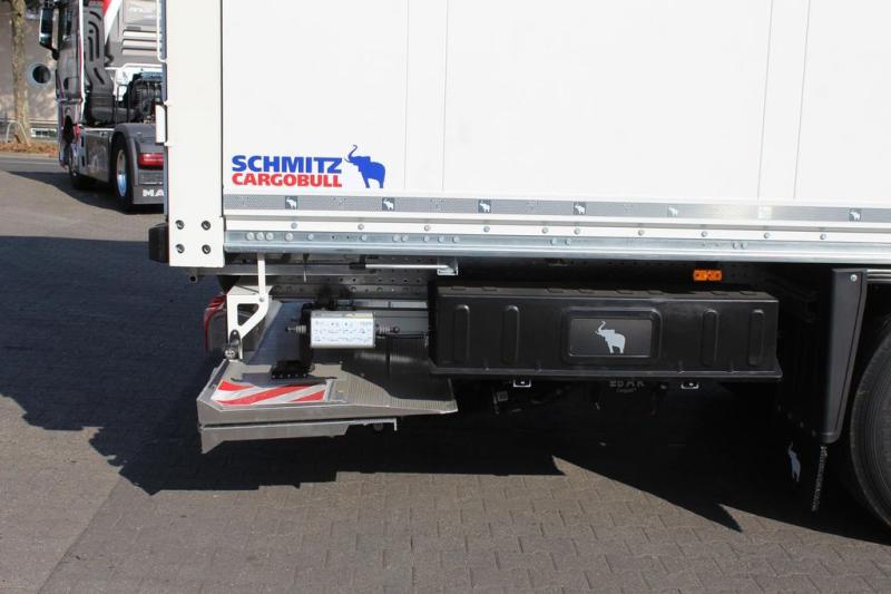 Oplegger Schmitz Cargobull Koffer 2,7h / DS / Ladebordwand / MIETE - RENT