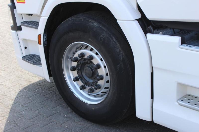 Trekker Scania L