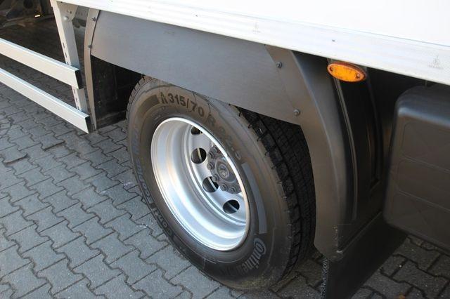 Truck Mercedes Axor 1829